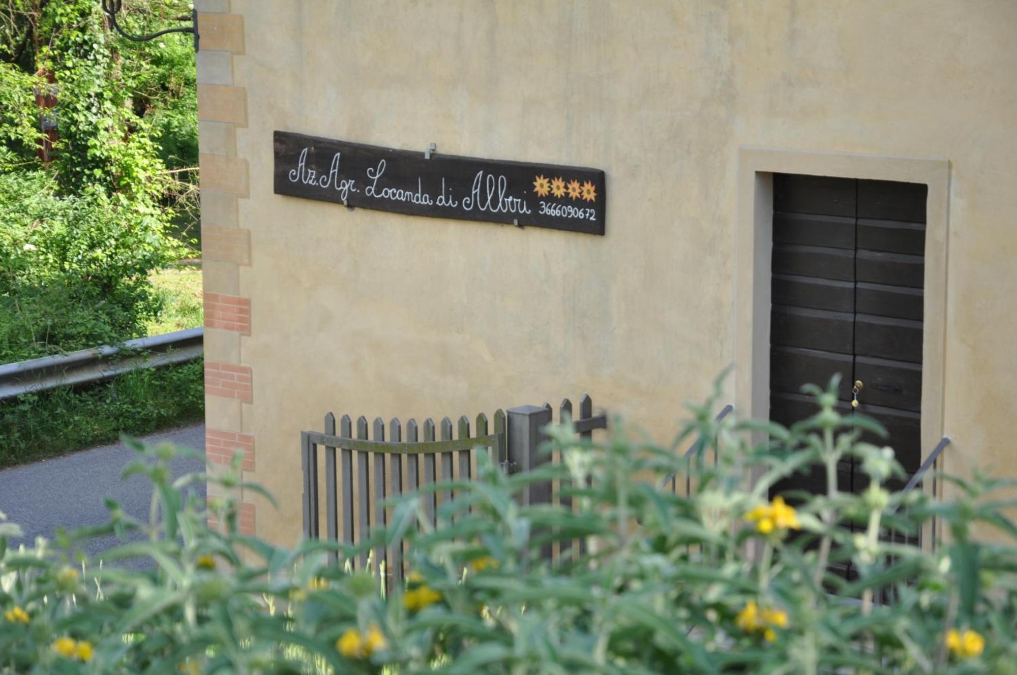 Locanda Di Alberi Borgo San Lorenzo Exterior photo